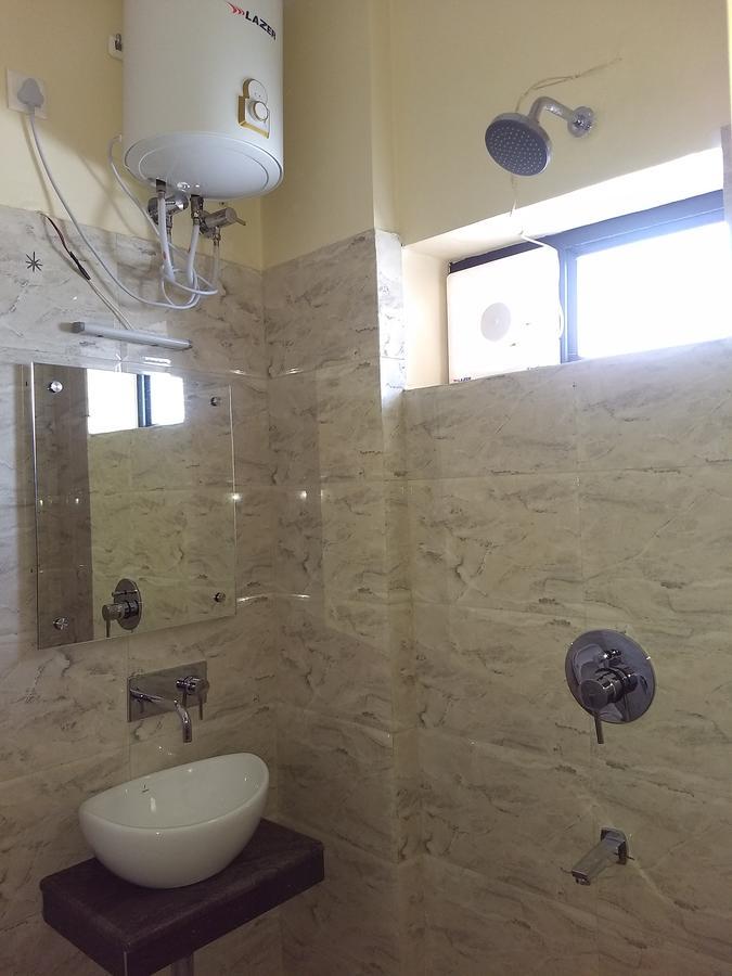 Hotel Reyansh Tanakpur Extérieur photo