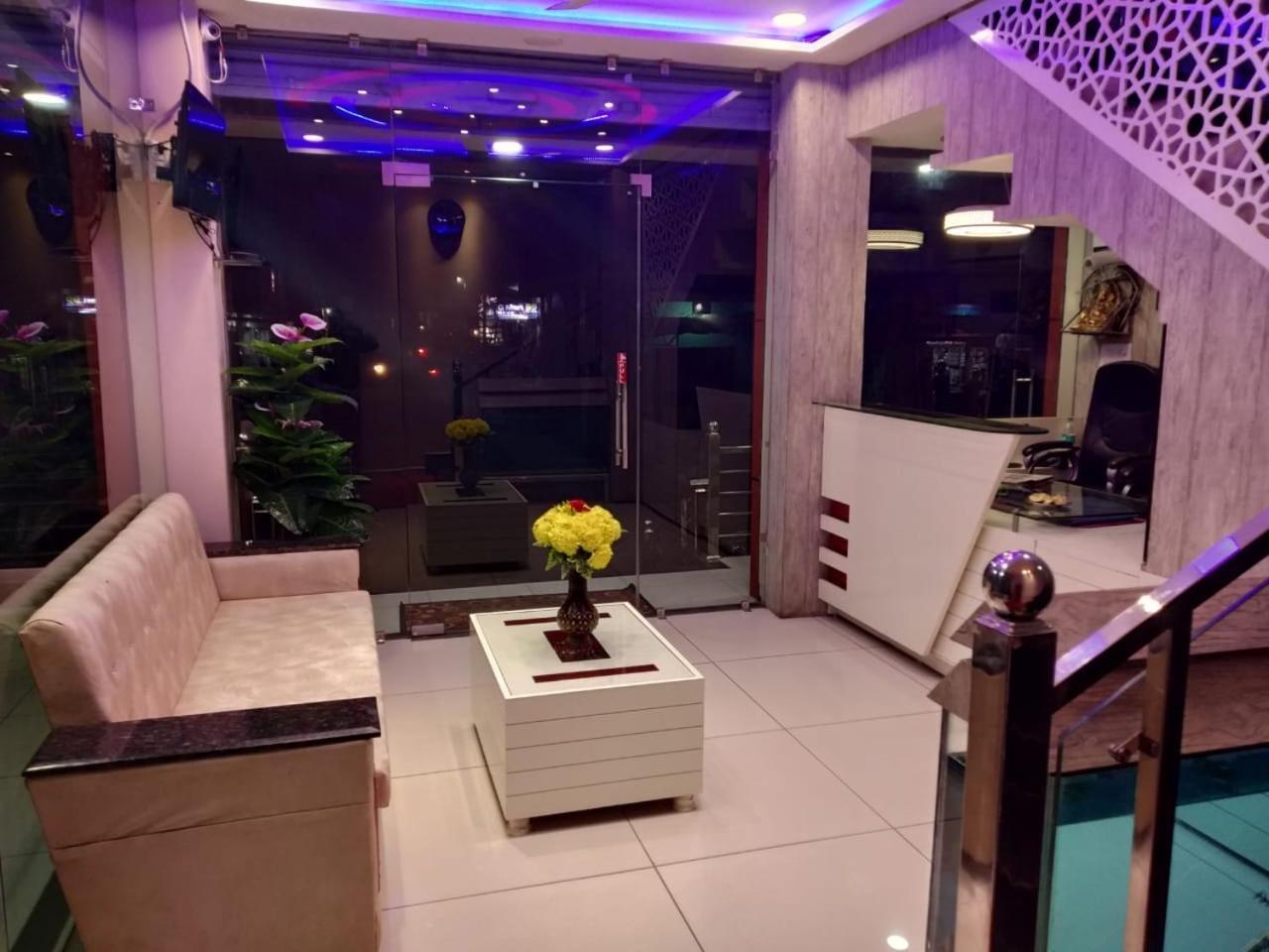 Hotel Reyansh Tanakpur Extérieur photo