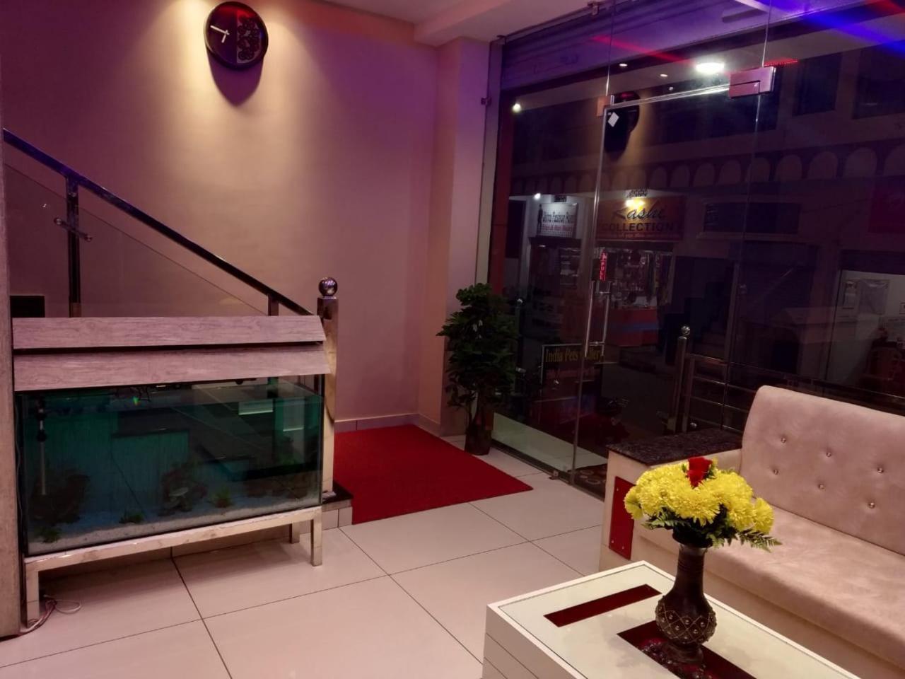 Hotel Reyansh Tanakpur Extérieur photo