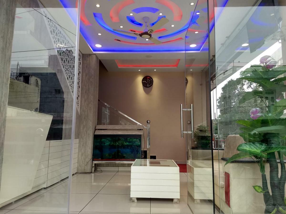 Hotel Reyansh Tanakpur Extérieur photo