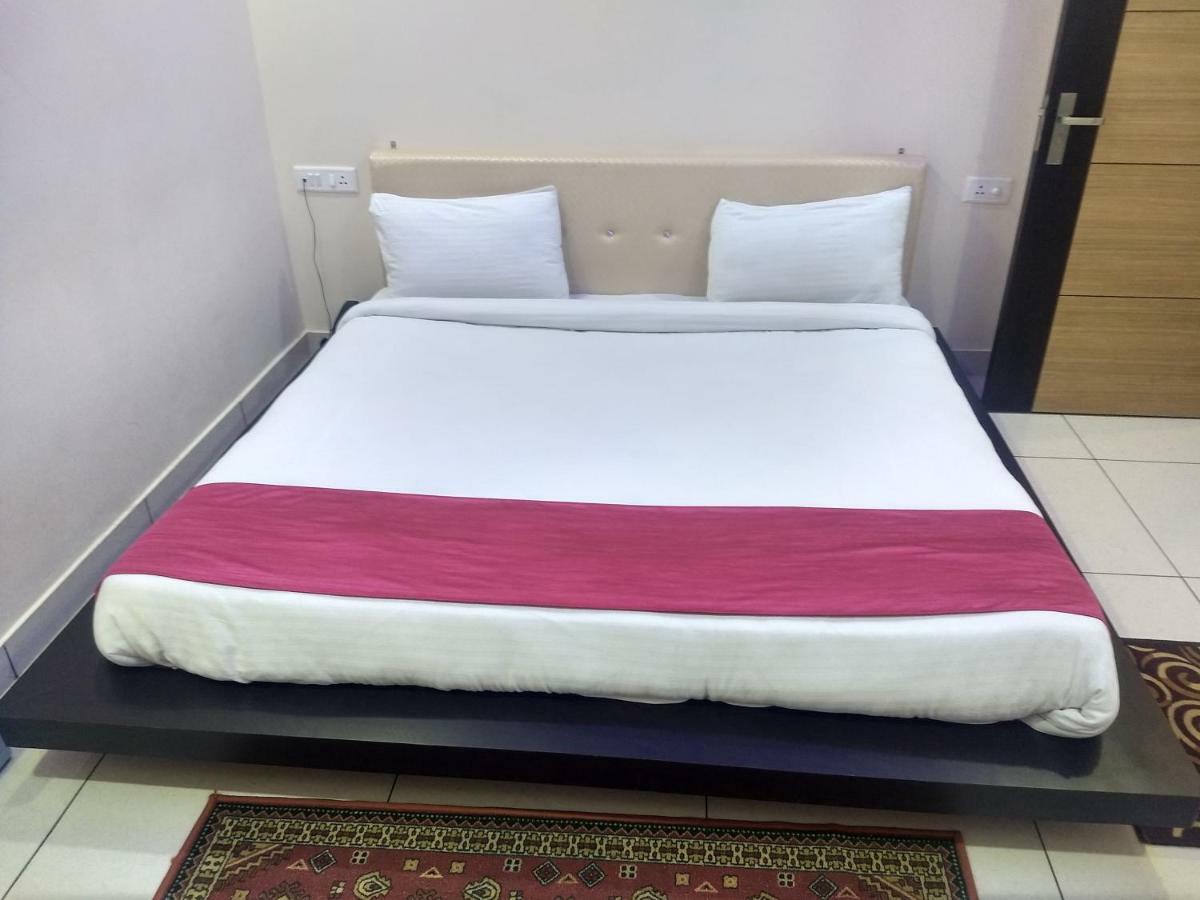 Hotel Reyansh Tanakpur Extérieur photo