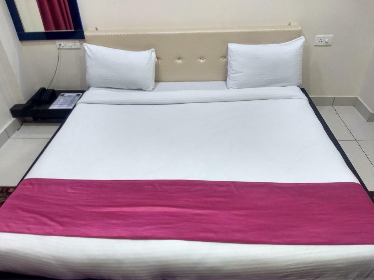 Hotel Reyansh Tanakpur Extérieur photo