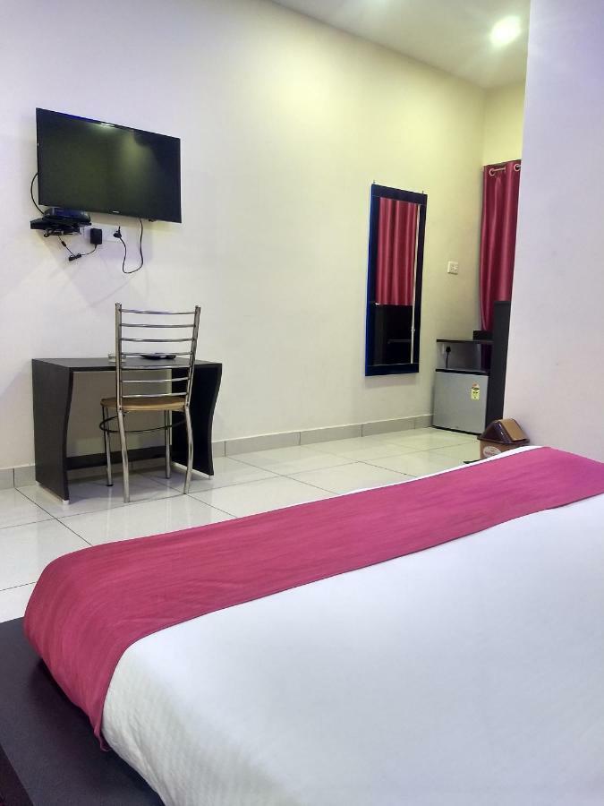 Hotel Reyansh Tanakpur Extérieur photo