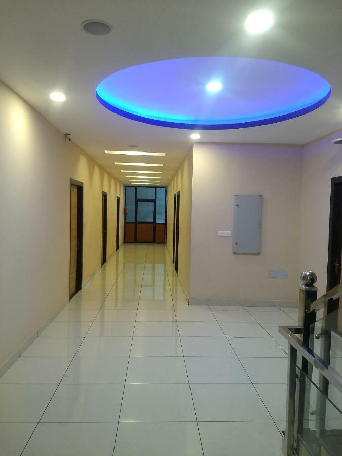 Hotel Reyansh Tanakpur Extérieur photo